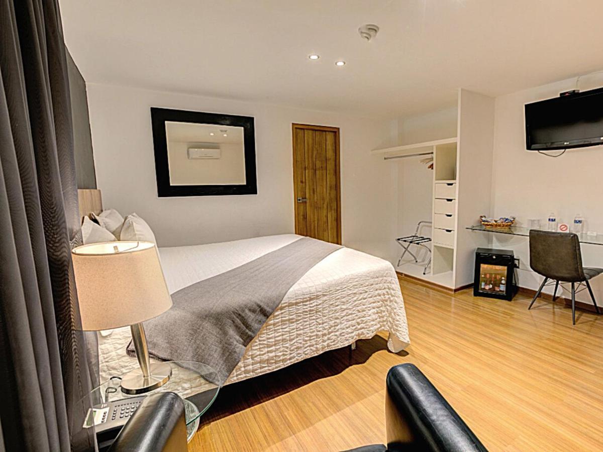 Hotel Clarum 101 Запопан Екстериор снимка