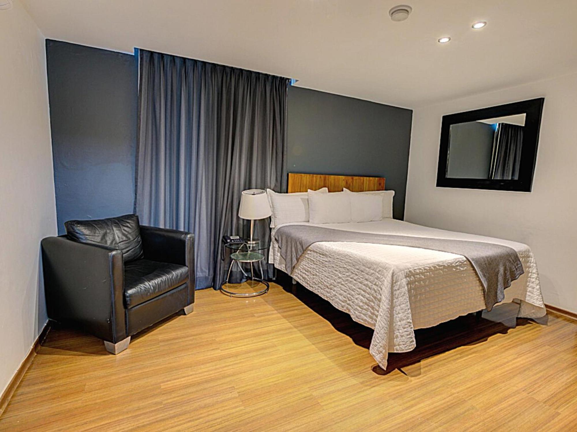 Hotel Clarum 101 Запопан Стая снимка