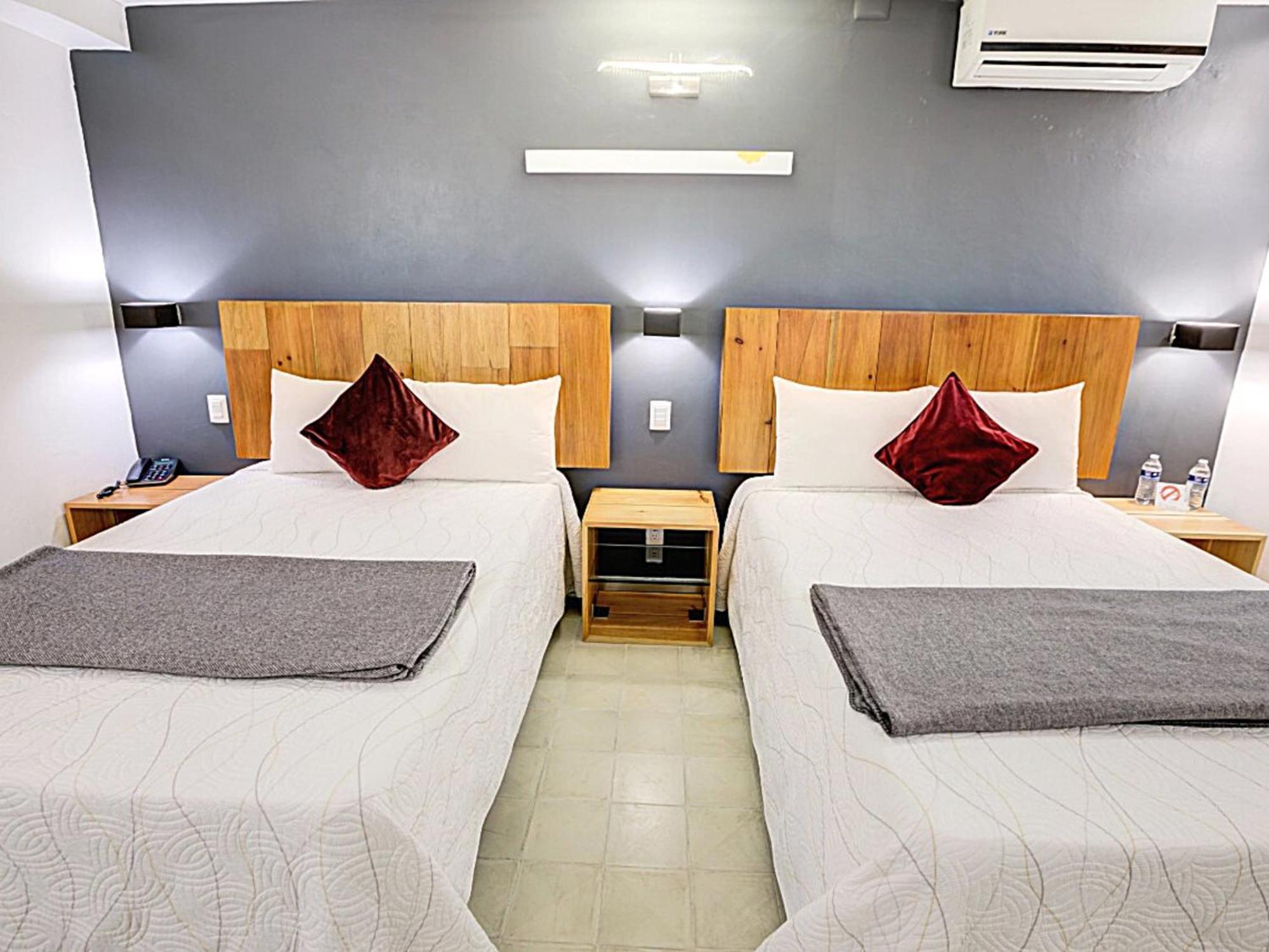 Hotel Clarum 101 Запопан Стая снимка