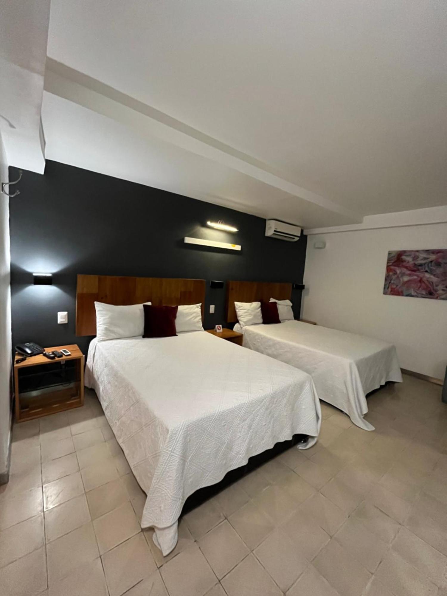 Hotel Clarum 101 Запопан Екстериор снимка